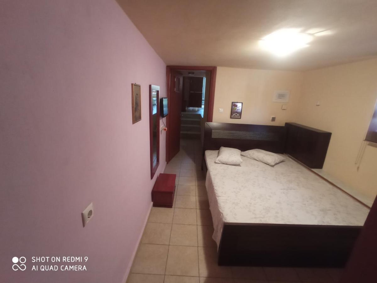 Maria Lux Apartments Vólos Extérieur photo