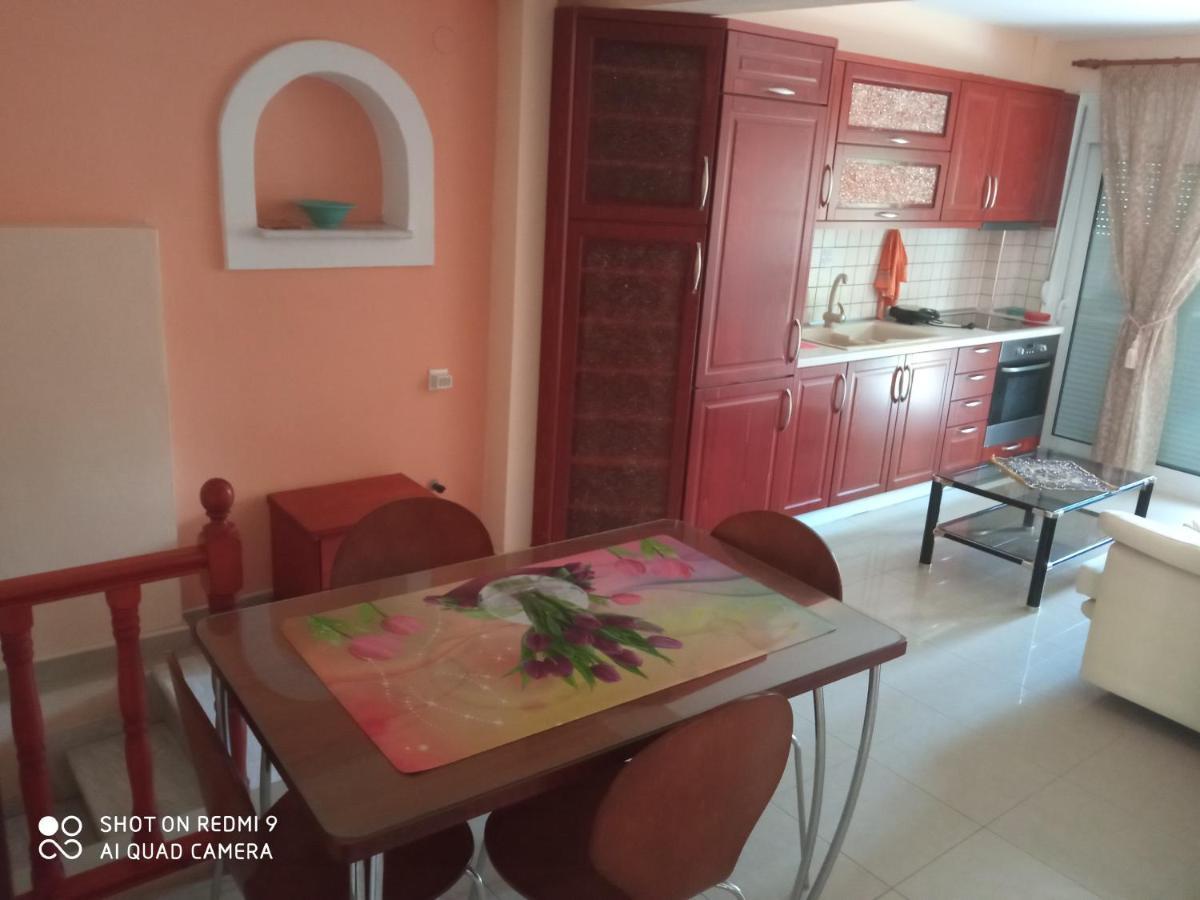Maria Lux Apartments Vólos Extérieur photo