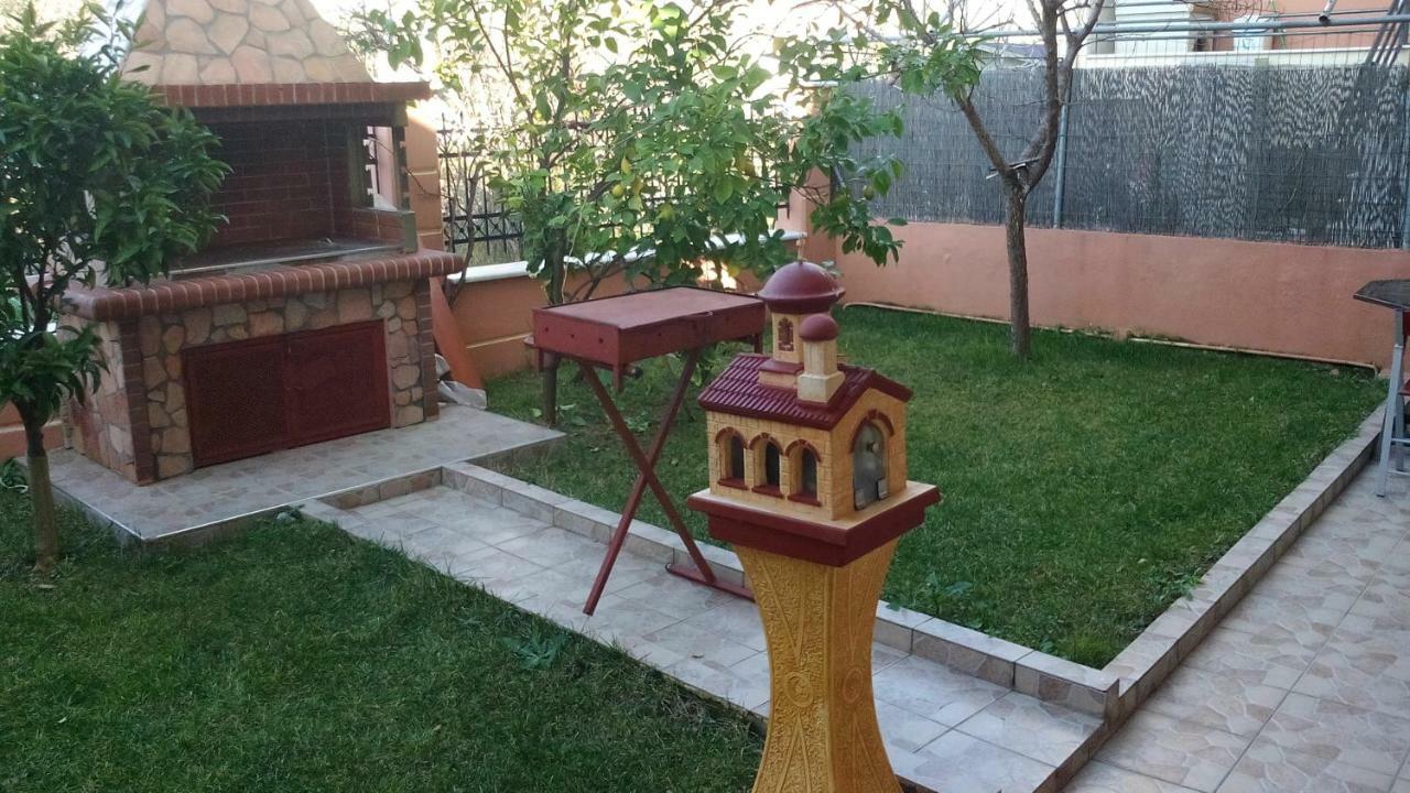 Maria Lux Apartments Vólos Extérieur photo